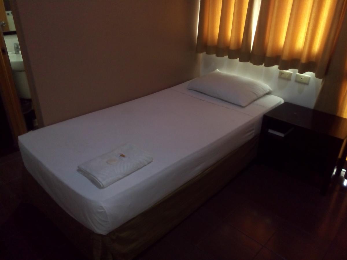 Hotel Kichi レガスピ エクステリア 写真
